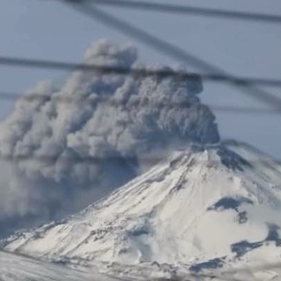 Nevados de Chillán aumenta su actividad explosiva y se mantiene en Alerta Amarilla