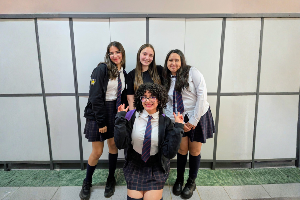 Estudiantes crean un paño con bacterias nativas para limpiar suelos contaminados con hidrocarburos en programa de Samsung Solve for Tomorrow